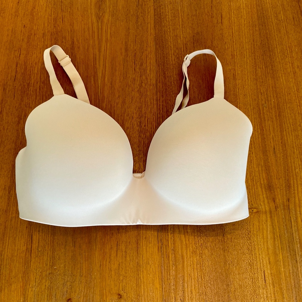 Victoria's Secret 36DD Wireless T-Shirt Bra